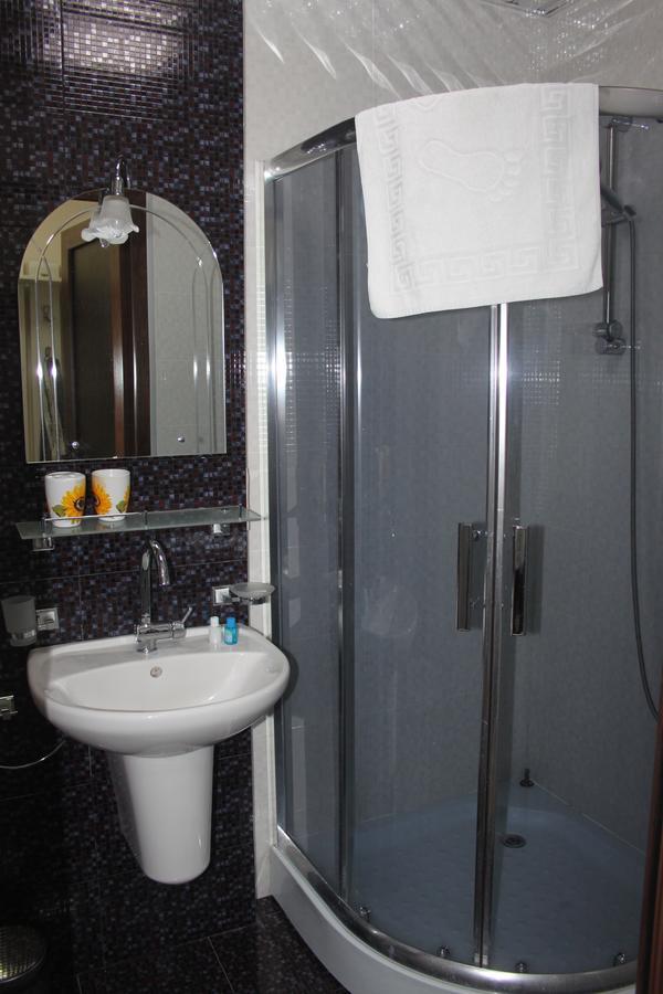 Orbi Plaza Tamara Aparthotel Batumi Exterior photo