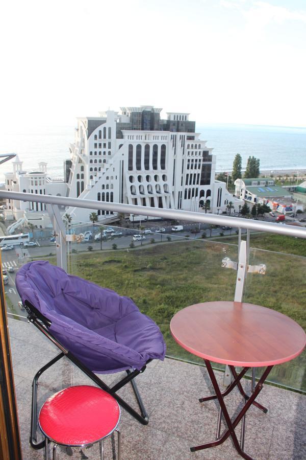 Orbi Plaza Tamara Aparthotel Batumi Exterior photo